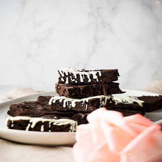 Dark Chocolate Black Bean Brownies