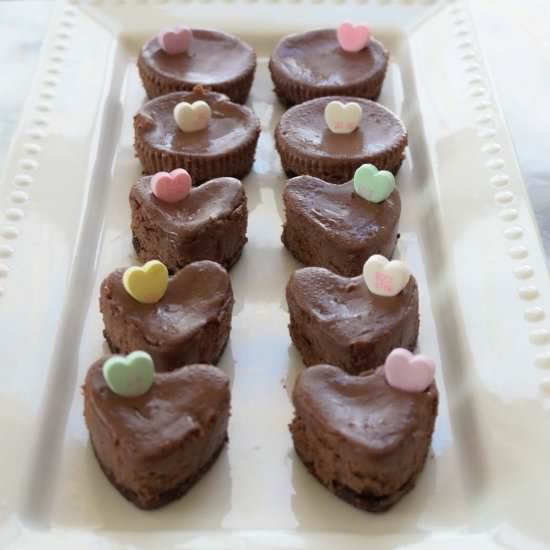 Valentine mini cheesecakes