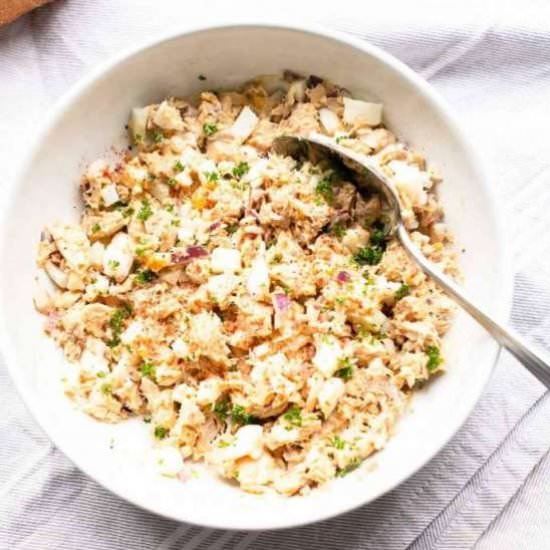 Canned salmon salad