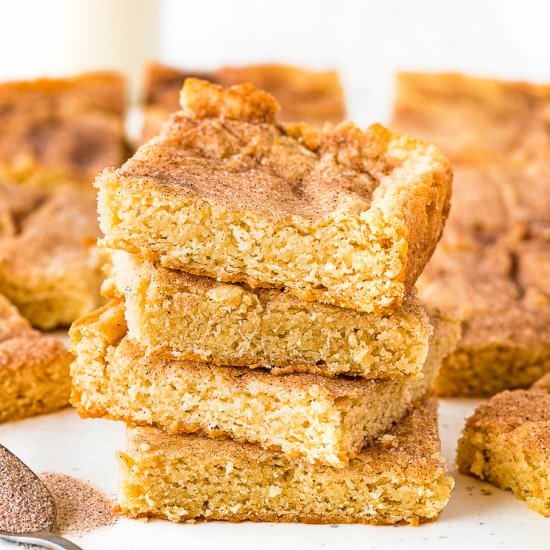 Eggless Snickerdoodle Bars