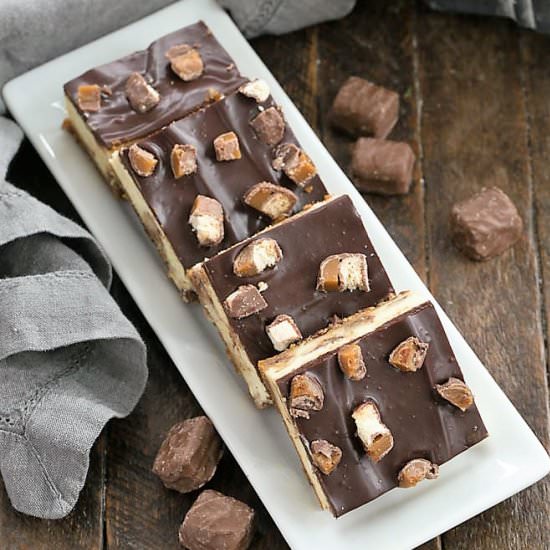 Twix Cheesecake Bars