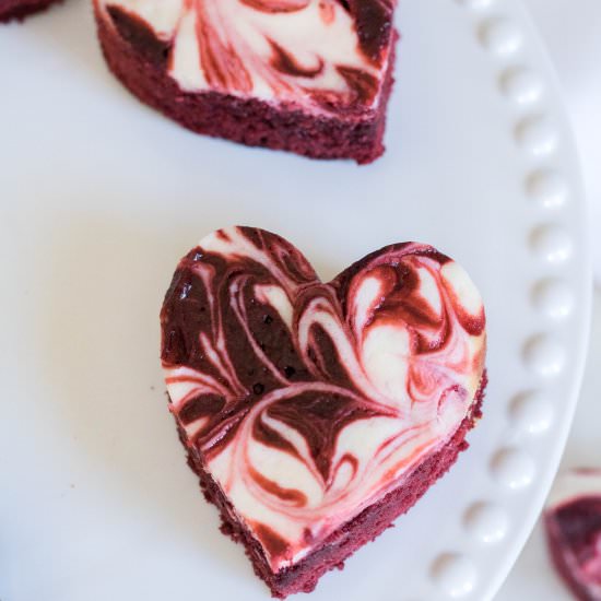 Cheesecake swirl red velvet brownie