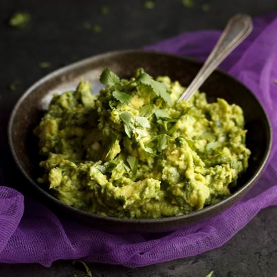 Super Quick & Easy Guacamole