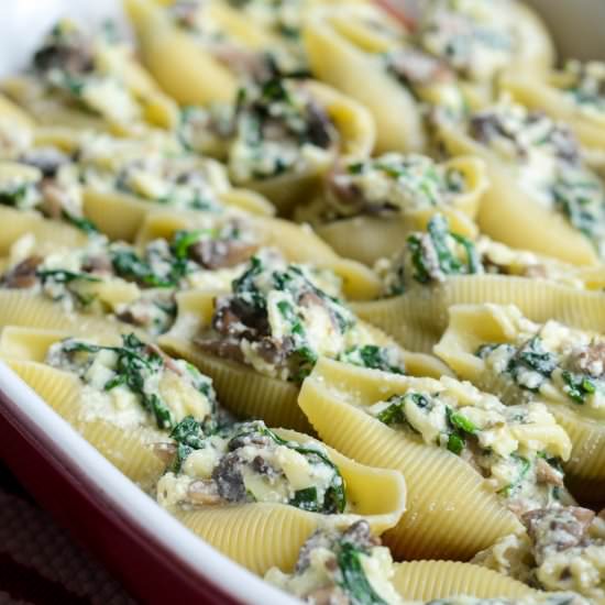 Spinach & Mushroom Stuffed Shells