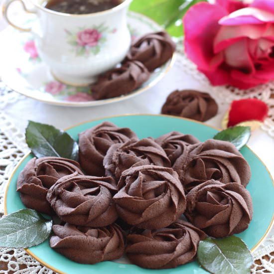 Rose shaped chocolate cookies
