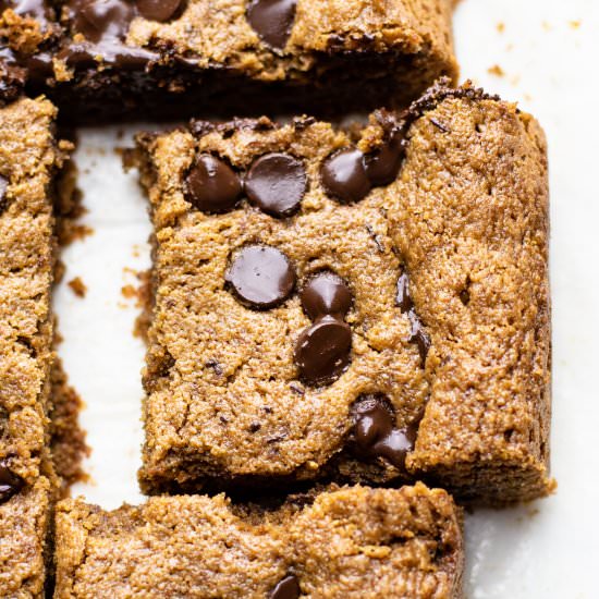 Chewy Peanut Butter Oatmeal Bars