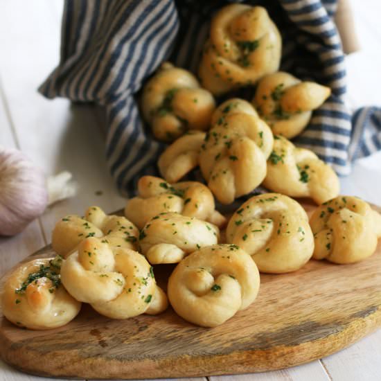 Vegan Garlic Knots