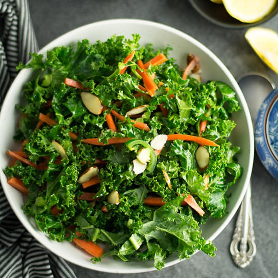 Spicy kale salad