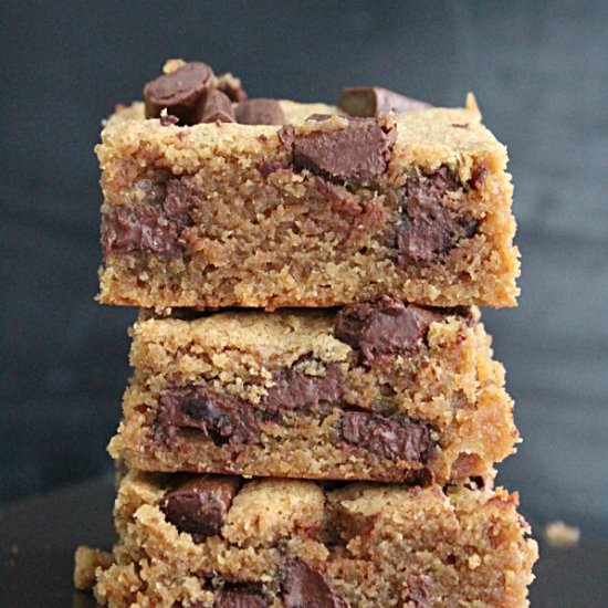 PB Chocolate Chunk Blondies