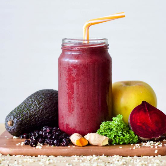 Berries and Red Beet Spicy Smoothie