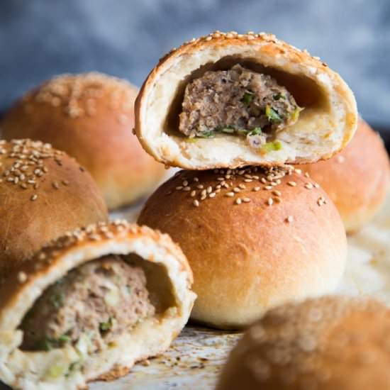Taiwanese Pepper Meat Baked Buns