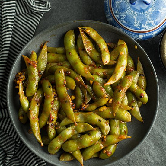 Spicy edamame salad