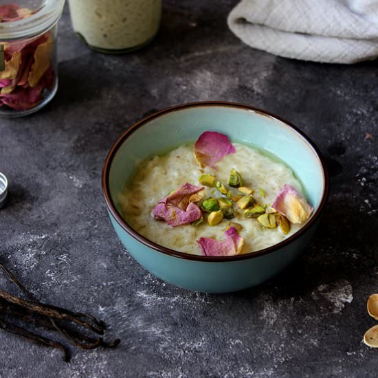 Rose and cardamom rice pudding