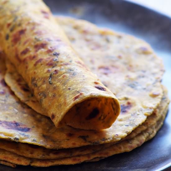 Kasuri Methi Paratha Recipe
