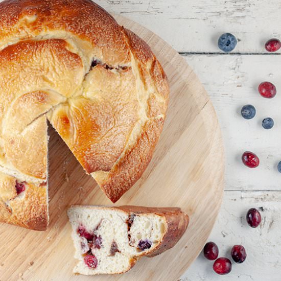 Brioche bread with fruit