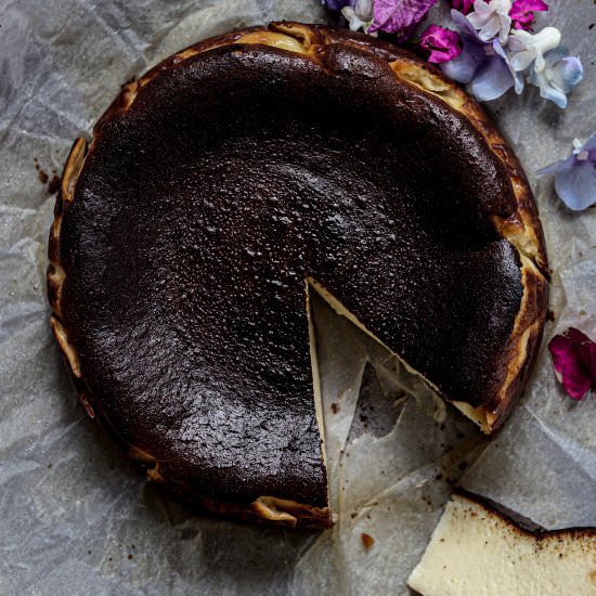 Spanish Cheesecake (Burnt Basque)