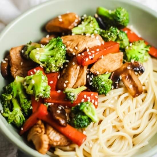 CHICKEN STIR FRY