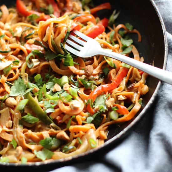 Swoodles with Spicy Peanut Sauce