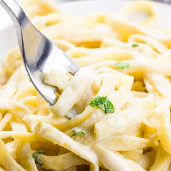 Creamy Vegan Alfredo Sauce Recipe