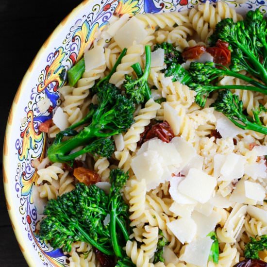 Sun Dried Tomato Broccoli Pasta
