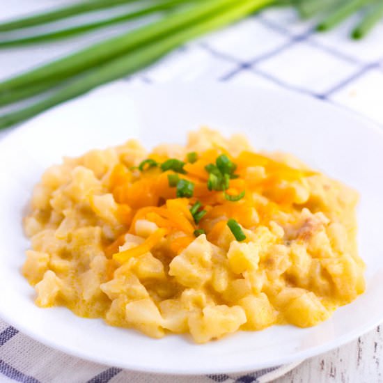 Crockpot Cheesy Potatoes
