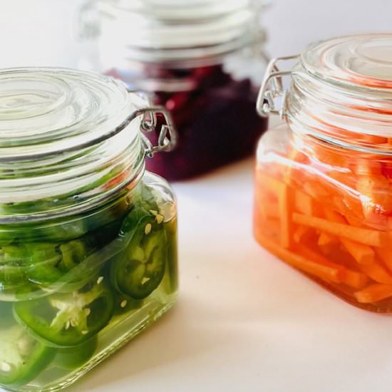 Quick Pickled Vegetables