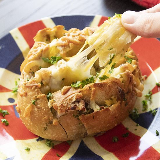 Pull-Apart Cheesy Garlic Bread
