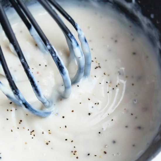 Easy White Gravy