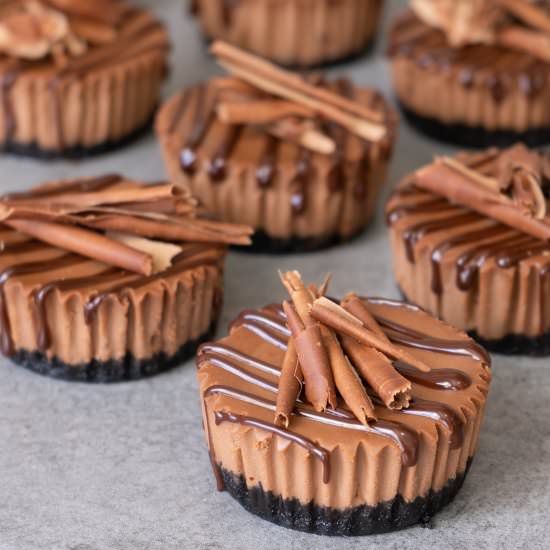 Mini Chocolate Cheesecakes