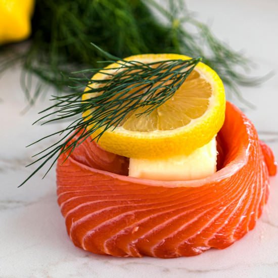 Lemon Dill Salmon Pinwheels