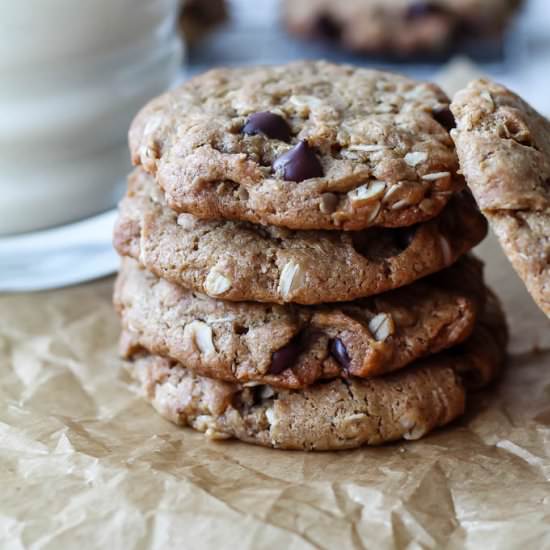 Vegan Oatmeal Peanut Butter Cookies