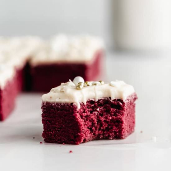 Red Velvet Brownies w Cream Cheese