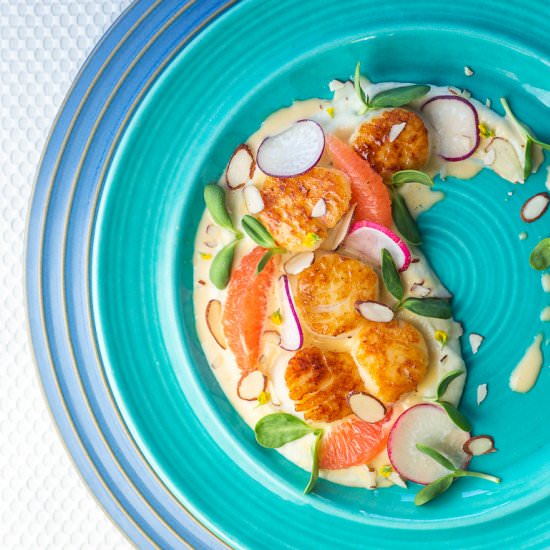 Scallops with Cauliflower & Citrus