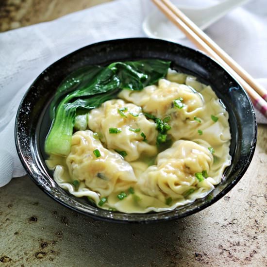 Chinese Dumpling Soup
