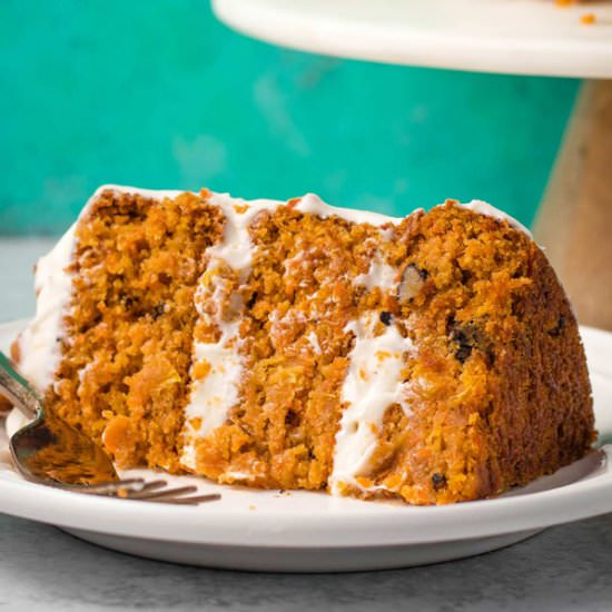 The Best Vegan Carrot Cake