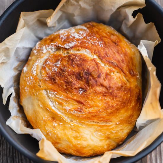 4-Ingredient No Knead Bread