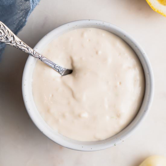 5-Minute Vegan Garlic Aioli