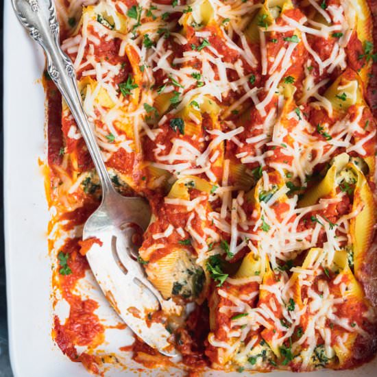 Easy Vegan Ricotta Stuffed Shells