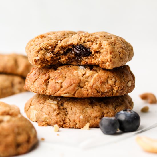 cashew butter blueberry oat cookies