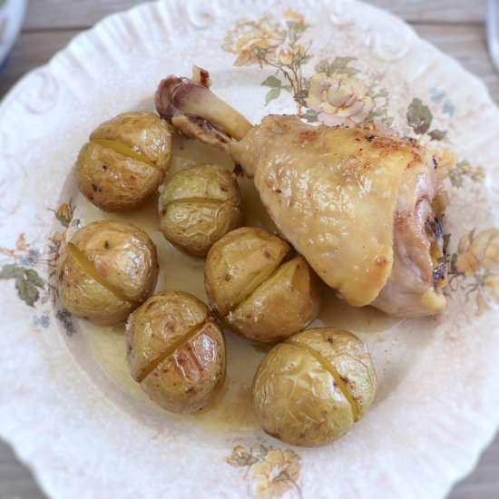Chicken with roasted potatoes