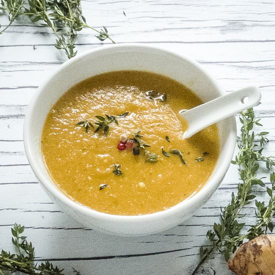 Ginger cauliflower carrot soup