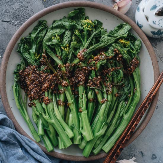 Choy Sum with Garlic Sauce