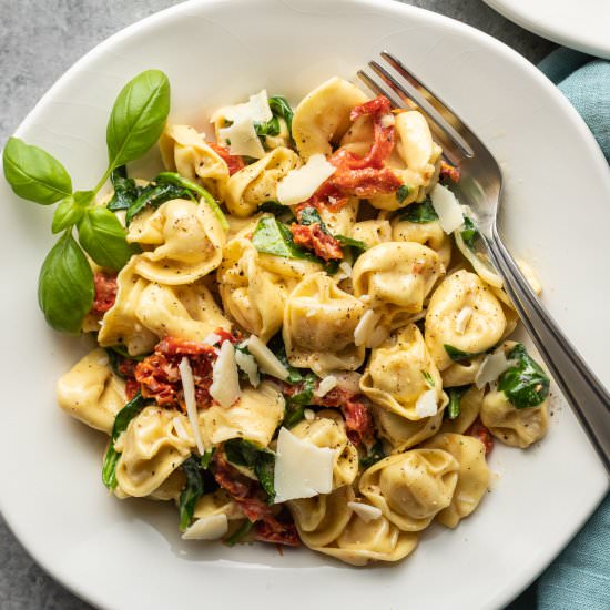 Creamy Tuscan Tortellini