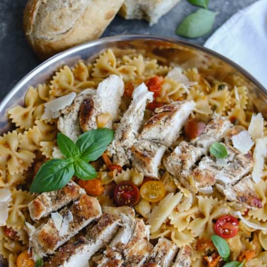 Tomato Basil Chicken Pasta