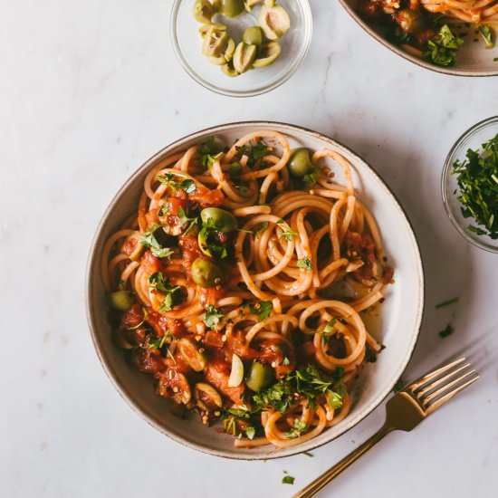 Pasta in Puttanesca Sauce