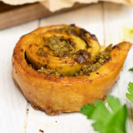 Vegan Pesto Pinwheels