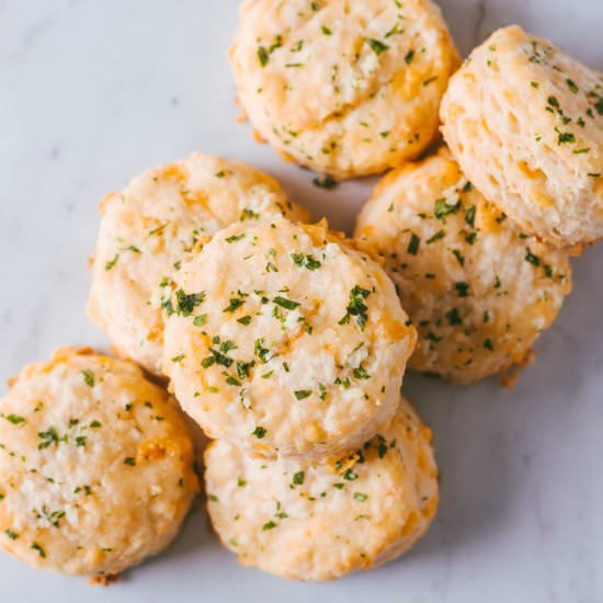 Cheddar Garlic Biscuits