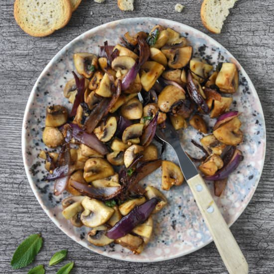 Mushrooms with onions