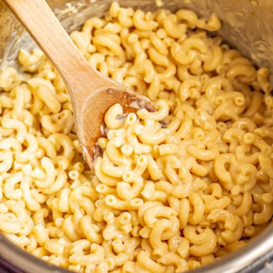 Instant Pot mac and cheese