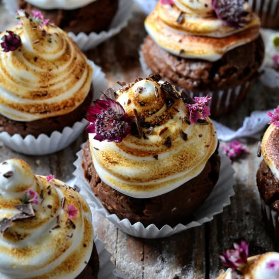 Vegan S’more Chocolate Cupcakes